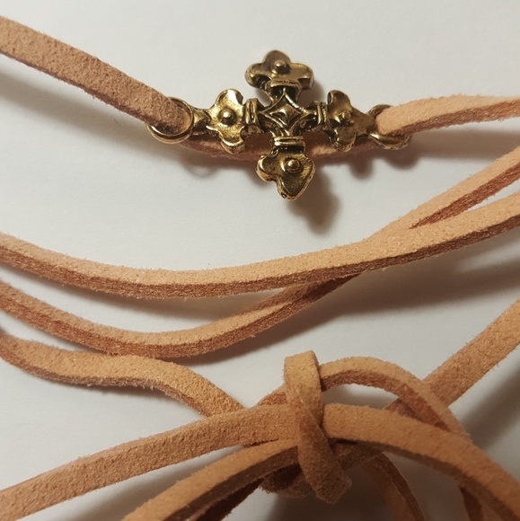 Chocker - Picture 2 of 3